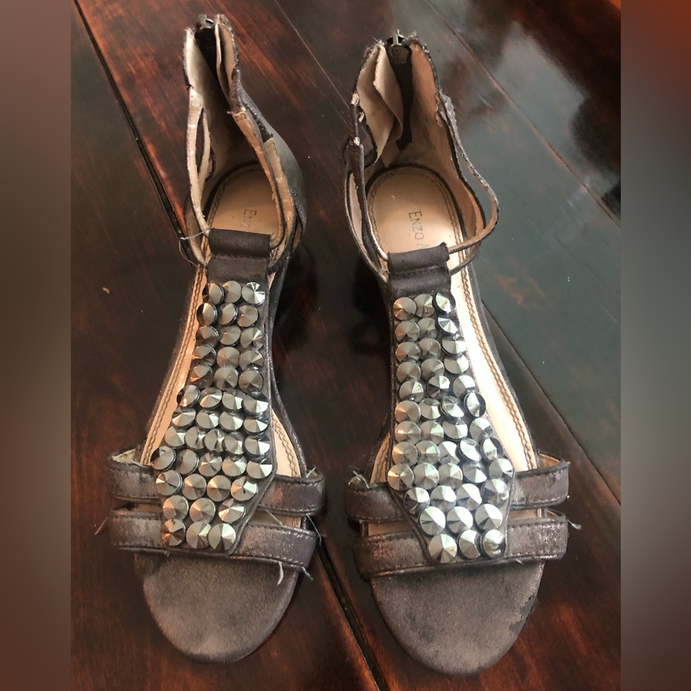10/$20 ENZO ANGIOLINI 8.5